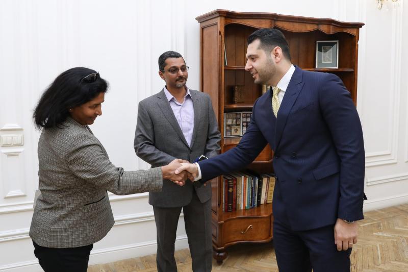 Փոխվարչապետ Մաթևոսյանն ընդունել է «Էյ Էմ Դի» ամերիկյան ընկերության կորպորատիվ հարցերի փոխնախագահներին
