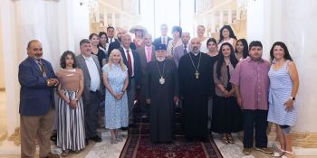 Ամենայն Հայոց Կաթողիկոսն ընդունել է ԱՄՆ Հայոց Արևելյան թեմի ուխտավորներին