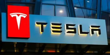 Tesla-ի վստահության անկումը Մասկի քաղաքական հայտարարություններից հետո