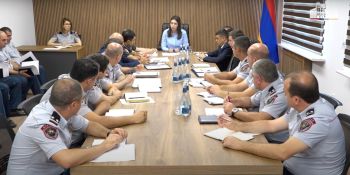 ՆԳ նախարարը խորհրդակցություն է անցկացրել ՔՈԳՎ կազմակերպված հանցավորության դեմ պայքարի վարչությունում