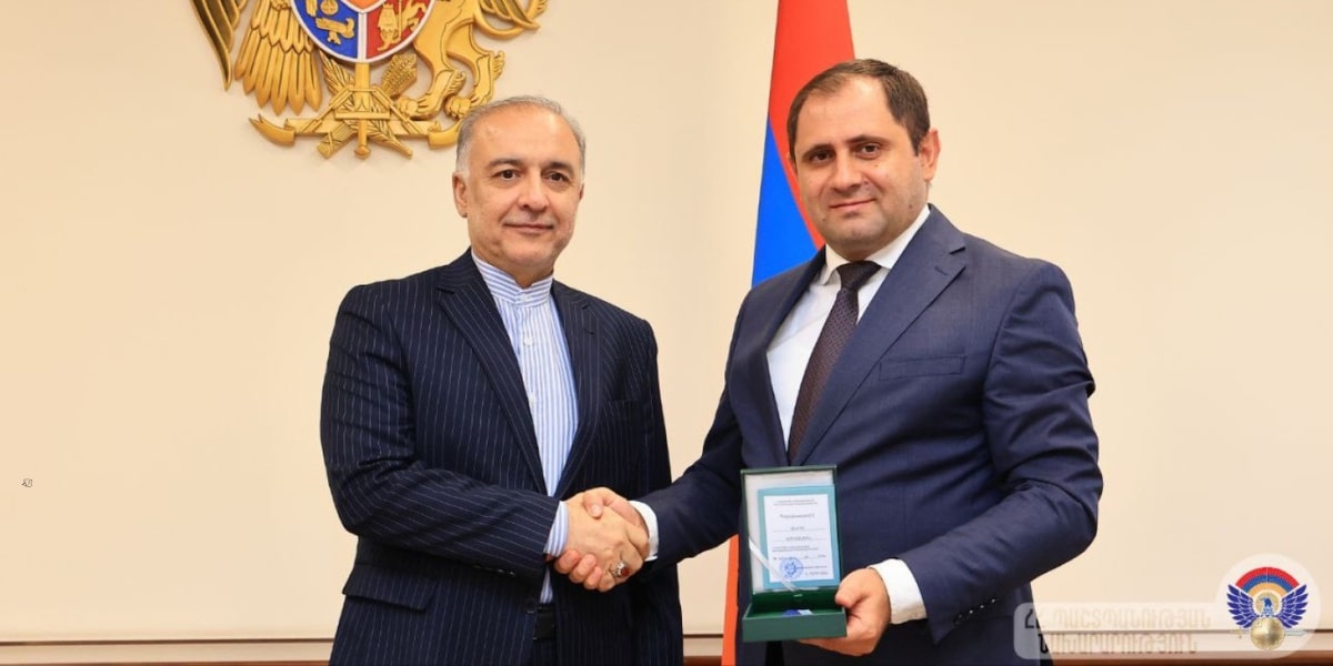 Պապիկյանն ընդունել է Իրանի դեսպանին՝ ՀՀ-ում նրա դիվանագիտական առաքելության ավարտի կապակցությամբ