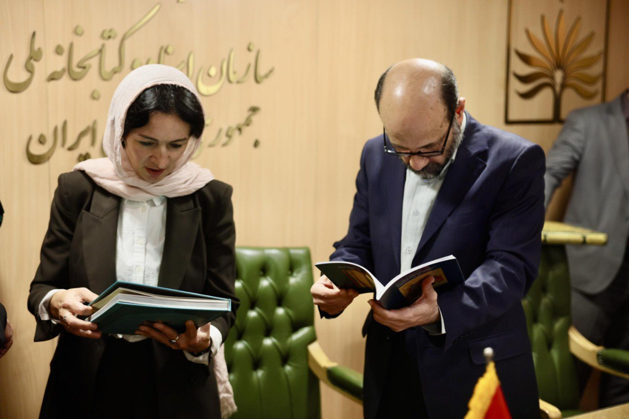 Իրանի ազգային գրադարանում և արխիվում բացվել է Հայկական անկյուն, որտեղ ցուցադրվելու են Հայաստանի պատմության և մշակույթի մասին շուրջ 60 անուն գրքեր․ ԿԳՄՍՆ