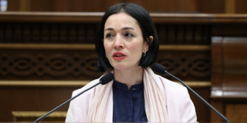 ՀՀ ԿԳՄՍ նախարարությունը քննարկում է «Հրազդան» մարզադաշտի վերակառուցման հնարավորությունները և նոր մարզադաշտերի կառուցումը