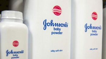 Johnson & Johnson-ը դադարեցնում է մանկական փոշու վաճառքը