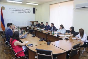 Գնել Սանոսյանն ու Հակոբ Սիմիդյանն ընդունել են LG Sonic ընկերության ներկայացուցիչներին