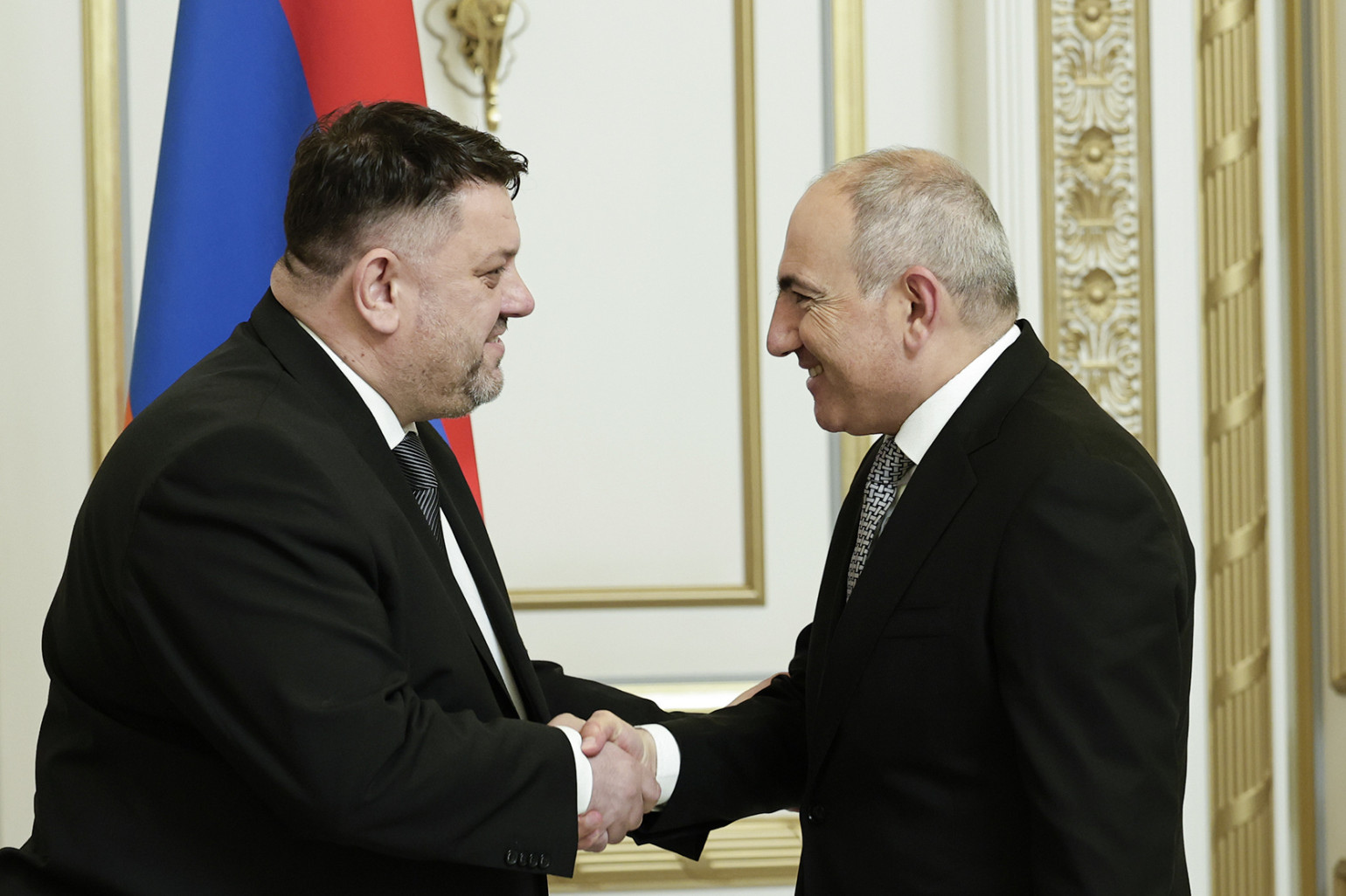 Փաշինյանը Բուլղարիայի փոխվարչապետի հետ հանդիպմանը նշել է, որ երկու երկրների միջև առկա բարձր մակարդակի հարաբերությունները պետք է հիմք լինեն տնտեսական համագործակցության զարգացման համար