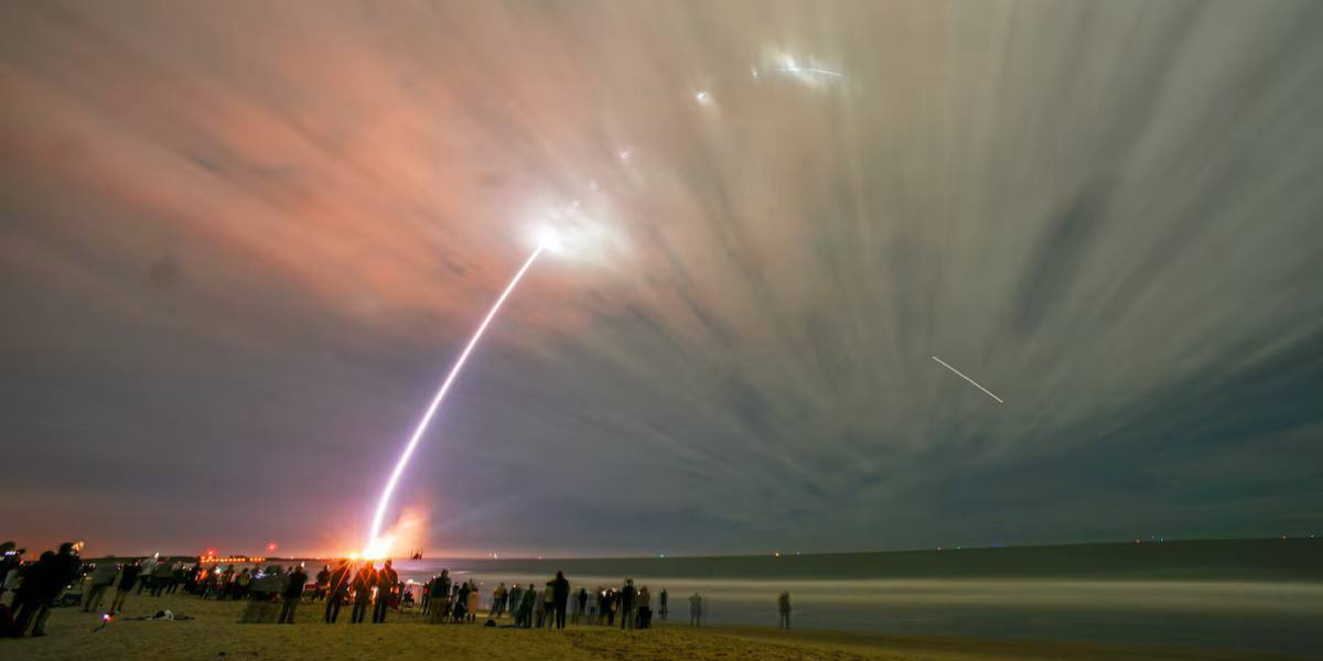 Ջեֆ Բեզոսը կանխատեսում է տվյալների կենտրոններ (սերվերներ) տիեզերքում