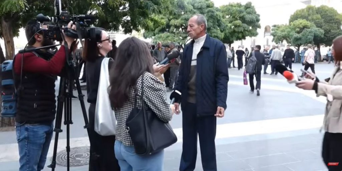 Բեռնատարների վարորդների բողոքի ակցիան կառավարության դիմաց