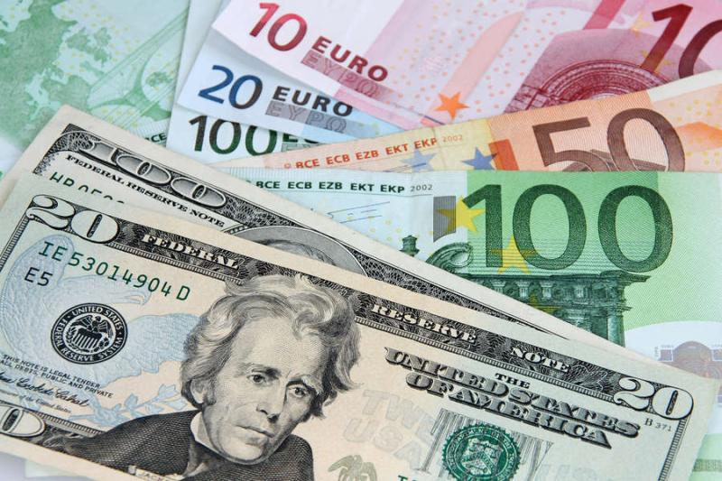 Եվրոյի նկատմամբ ԱՄՆ դոլարի փոխարժեքն ընկնում է