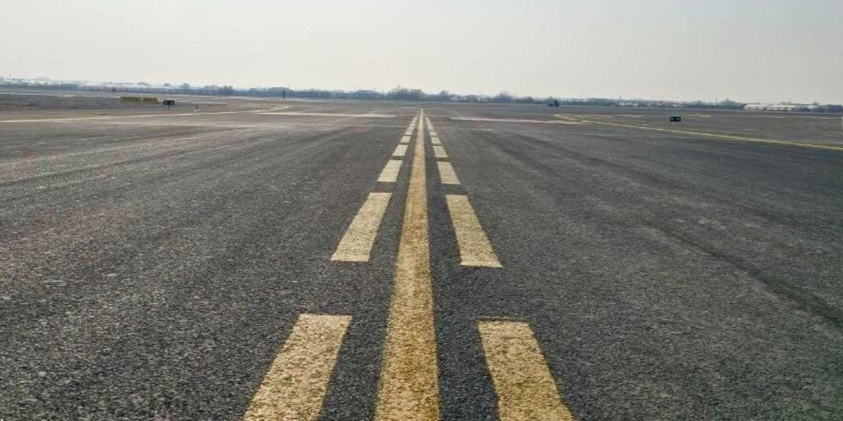 55 տարի անց շահագործման են հանձնվել Զվարթնոց օդանավակայանի վերանորոգված մայրուղին և ղեկուղին․ ինչ նշանակություն ունի այն