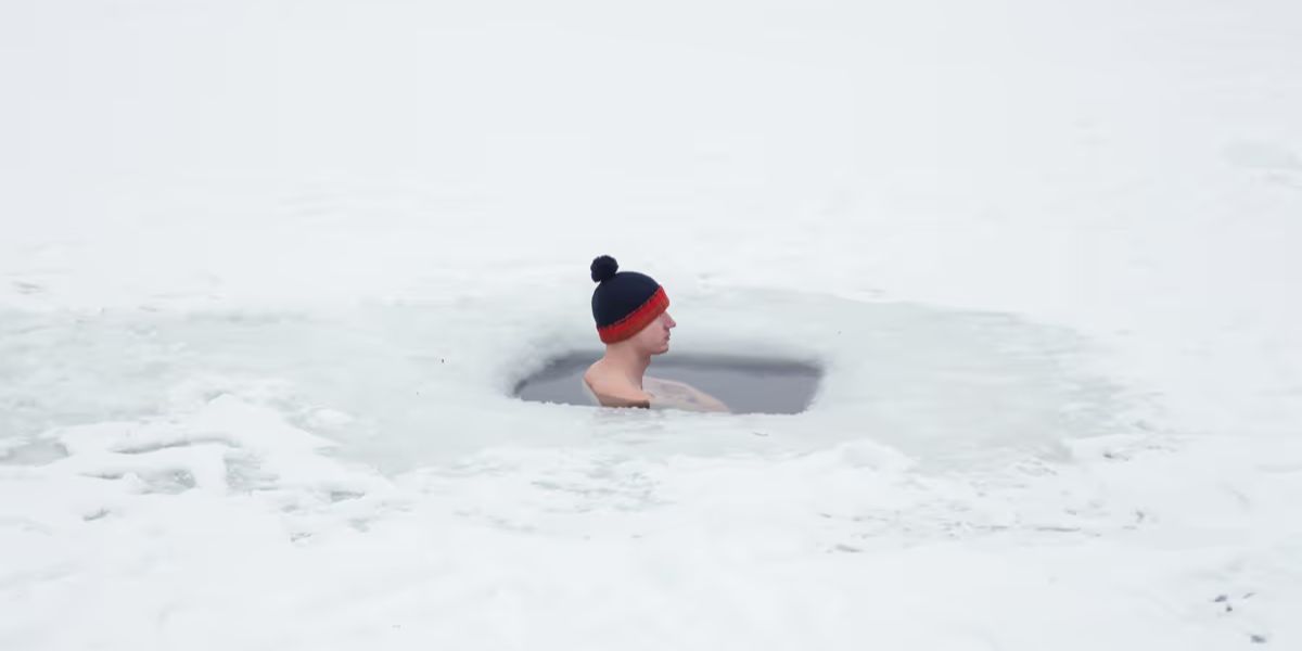 Being Adaptable at Work Isn’t Enough: Visible Actions as Proof