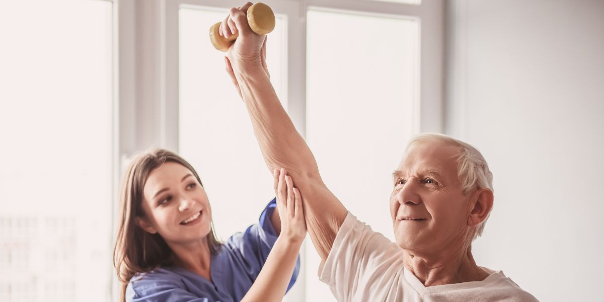 ԱՍՀ նախարարը անդրադարձել է 65–ից բարձր տարիքի քաղաքացիների առողջության ապահովագրության թեմային