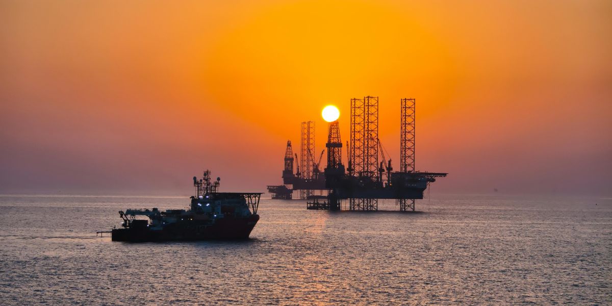 Նավթը թանկացավ ավելի քան 2%-ով․ Թրամփի՝ Վենեսուելայի նավթային շրջափակման որոշումը սրել է անորոշությունը