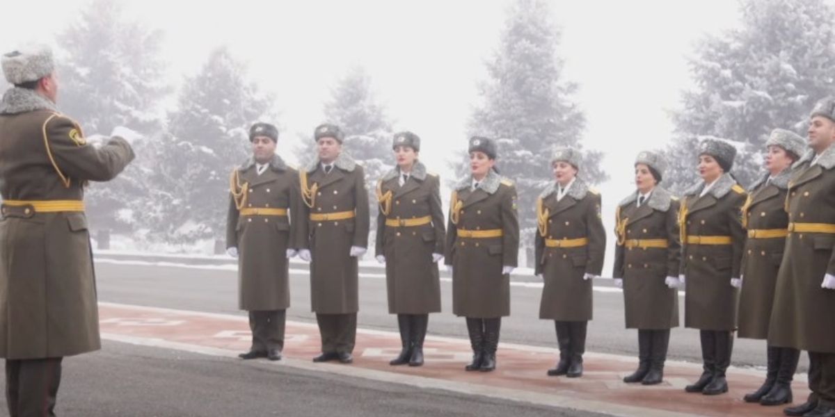 «Երազի իմ երկիր հայրենի»․ տոնական կատարում՝ նվիրված ՀՀ բանակի կազմավորման 34-ամյակին