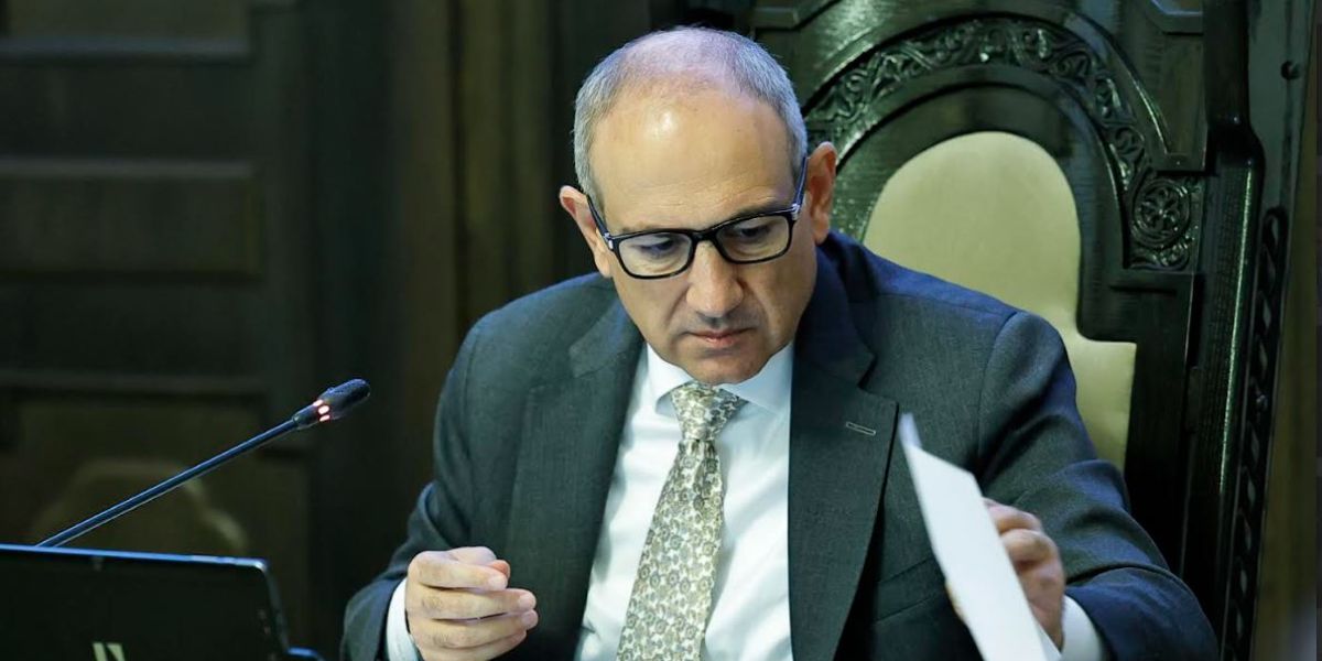 Կառավարության նիստի օրակարգում 17 հարց է, որից 15–ը չի զեկուցվում (ուղիղ)