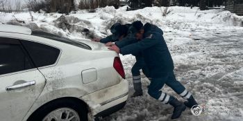 Ձյան առատ տեղումների հետևանքով փրկարարները դուրս են բերել 113 արգելափակված տրանսպորտային միջոց