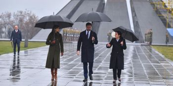 ԱՄՆ փոխնախագահ Ջեյ Դի Վենսը տիկնոջ՝ Ուշա Վենսի հետ այցելել է Հայոց ցեղասպանության հուշահամալիր