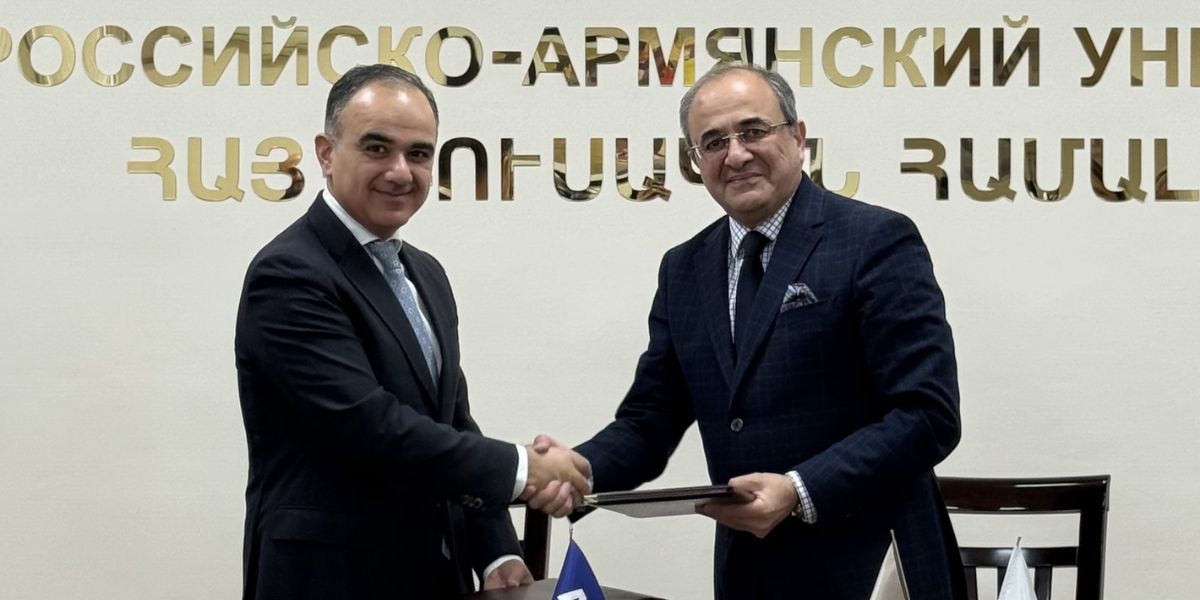 A Memorandum of Cooperation Signed Between the Armenia Stock Exchange and the Russian-Armenian University