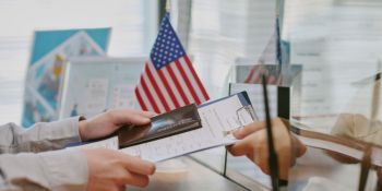 ԱՄՆ ներգաղթային վիզայի համար 16 տարին լրացած բոլոր դիմողները պետք է ներկայացնեն դատվածություն չունենալու մասին տեղեկանք