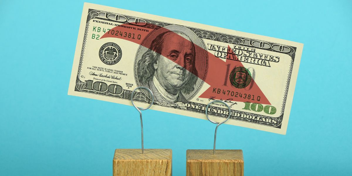 Դոլարն ու եվրոն շարունակում են էժանանալ