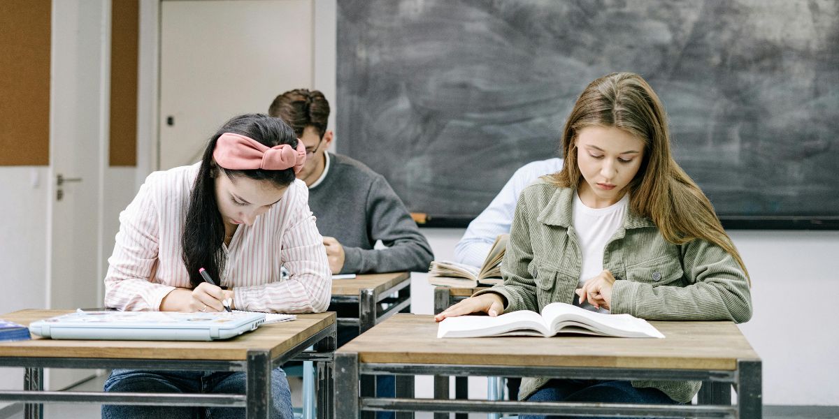 9-րդ դասարանցիները «Գրականություն»–ից և «Հայաստանի պատմություն»–ից ավարտական քննությունը հանձնելու են էսսեի ձևաչափով