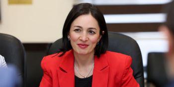 Թատրոնի ապագան կախված է թատրոնի մարդկանց ազնվությունից․ ԿԳՄՍ նախարարի շնորհավորանքը