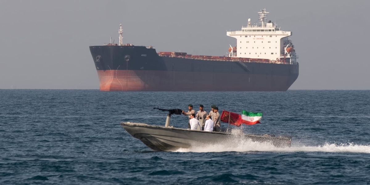 Իրանը սահմանում է վճար Հորմուզի նեղուցով անցնող առևտրային նավերի համար