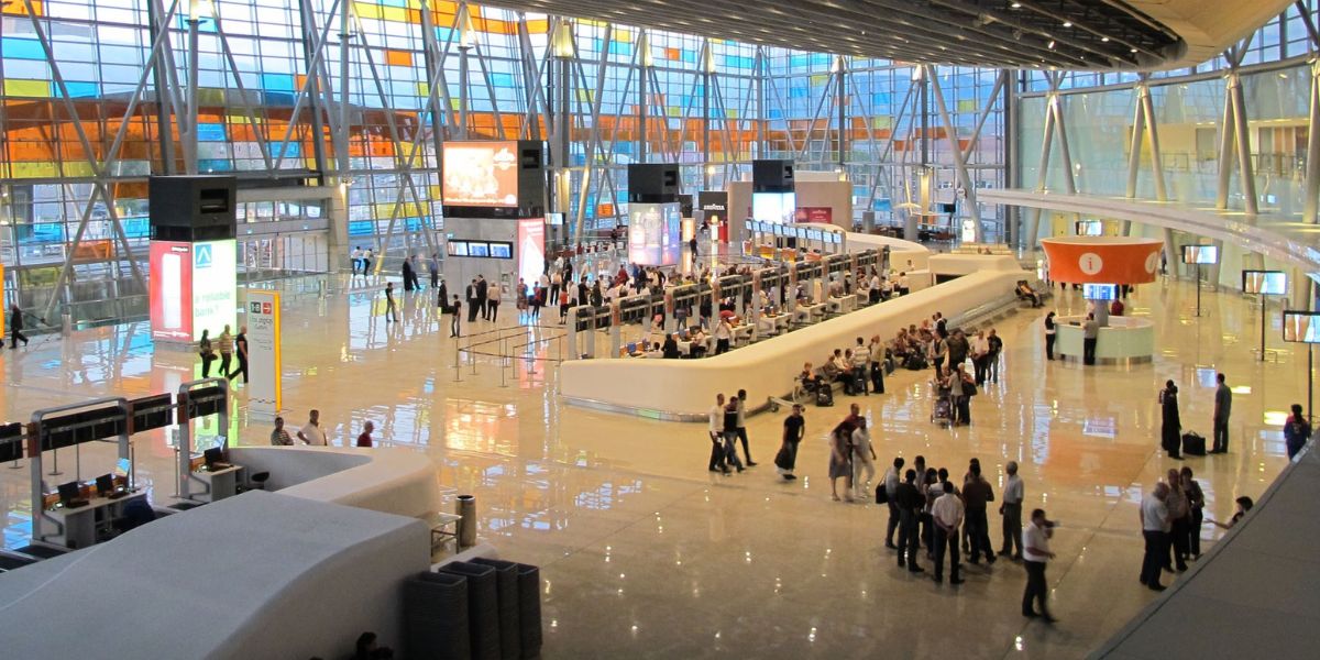 Հայաստանի միջոցով Իրանից տարհանված ռուսաստանցիները վերադարձել են Մոսկվա