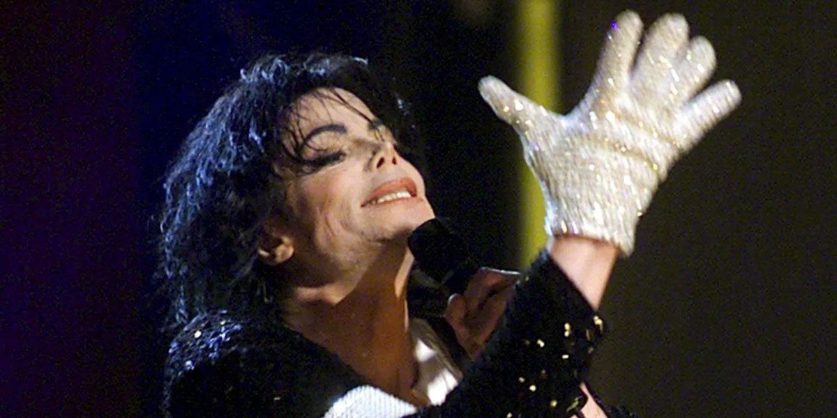 Մայքլ Ջեքսոնի պաշտամունքային ձեռնոցը աճուրդի է հանվել․ հայտնի է նախնական գինը