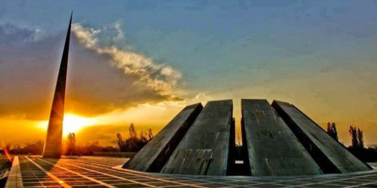 Հայոց ցեղասպանության զոհերի հիշատակի հարգանքի տուրք՝ Ծիծեռնակաբերդում (ուղիղ)