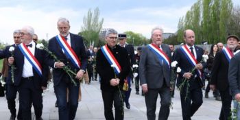 Ֆրանսիա-Հայաստան բարեկամական խմբի անդամներն այցելել են Ծիծեռնակաբերդի հուշահամալիր