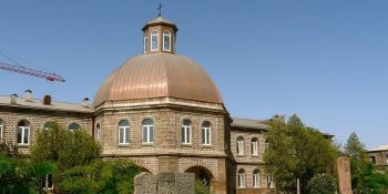 Գևորգյան հոգևոր ճեմարանը հայտարարում է ընդունելություն