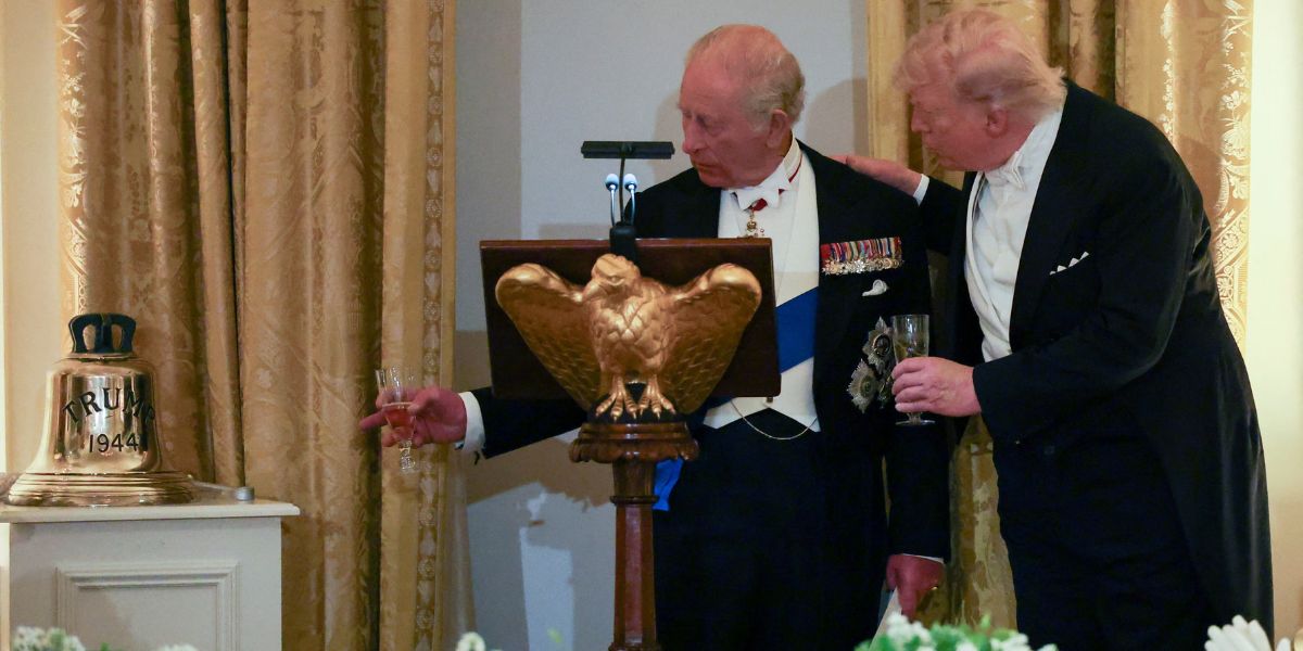 Չարլզ III-ը Թրամփին նվիրել է HMS Trump սուզանավի զանգը