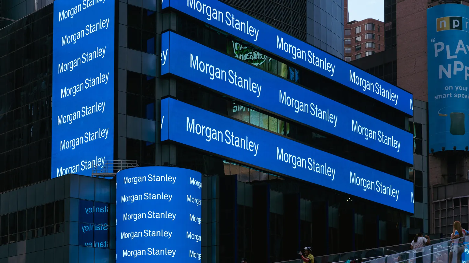 Ամերիկյան Morgan Stanley բանկը տուգանել է աշխատակիցներին WhatsApp-ի օգտագործման համար․ Financial Times