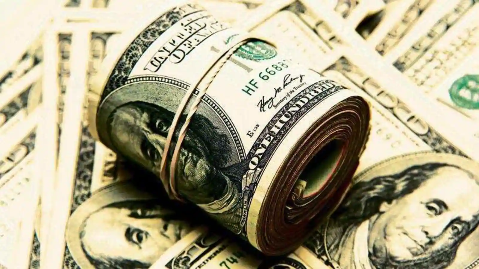 Դոլարի պակասի պատճառով համաշխարհային շուկան խոցելի վիճակում է․ Bloomberg