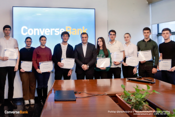 Էօրնեկեան դպրոցի սաները փորձառության ծրագիր են անցել Կոնվերս Բանկում. B24.am