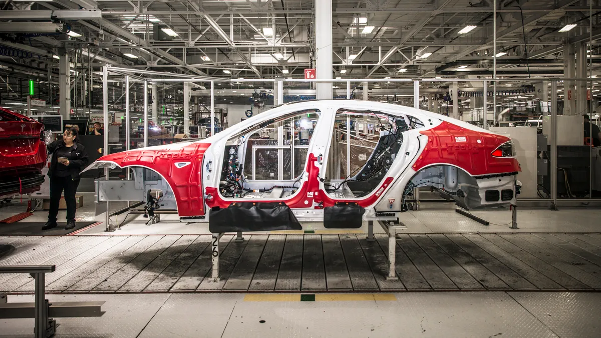 Tesla-ն Model 3-ը և Model Y-ն արտադրում է 40 վայրկյանից քիչ ժամանակում. տեսանյութ