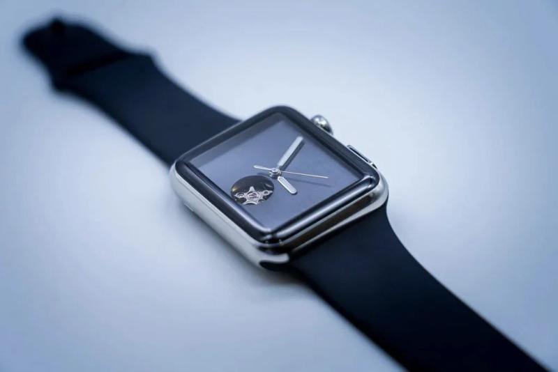 Աշխարհում առաջին Apple Watch-ը՝ անսպառ լիցքավորմամբ