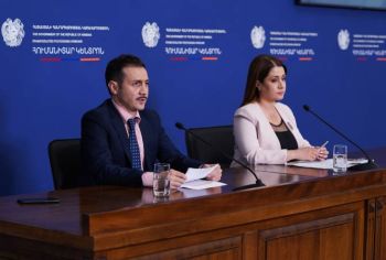 Քարտը վերաթողարկե՞լ, թե՞ նոր քարտ վերցնել. ԿԲ փոխնախագահը պարզաբանում է