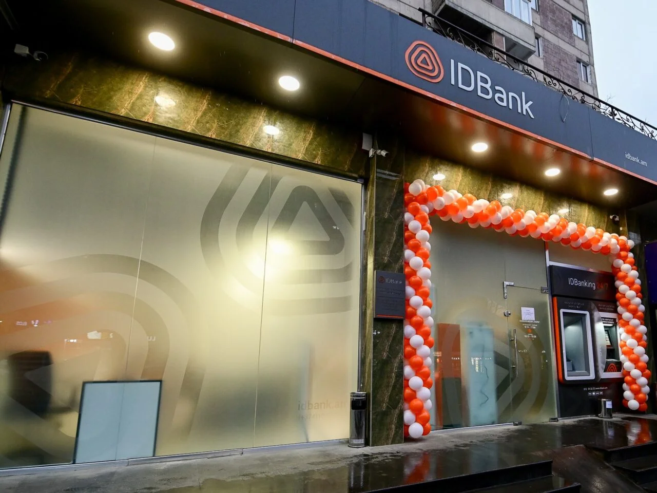 IDBank-ի Դավթաշենի մասնաճյուղը նորոգումից հետո սպասում է հաճախորդներին