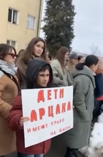 Արցախը Ադրբեջան չի և երբեք չի լինելու․ խաղաղ հավաք Ստեփանակերտում՝ հանուն Արցախի ժողովրդի իրավունքների